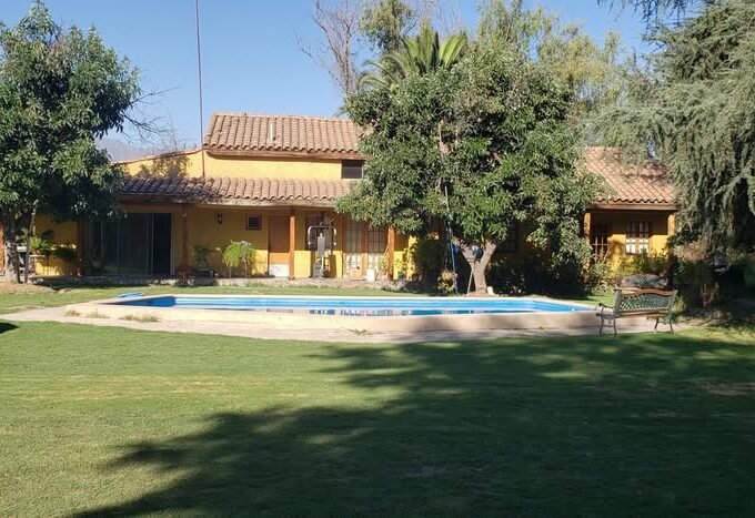Se vende preciosa parcela de 1 Hectárea muy bien ubicada en Buin $595.000.000