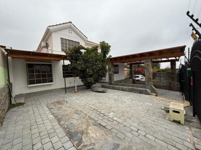 Se vende linda casa en sector muy tranquilo de La Florida, full mantención $350.000.000